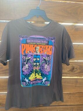 Pink Floyd with Multicolor Psychedelic Concert Graphic